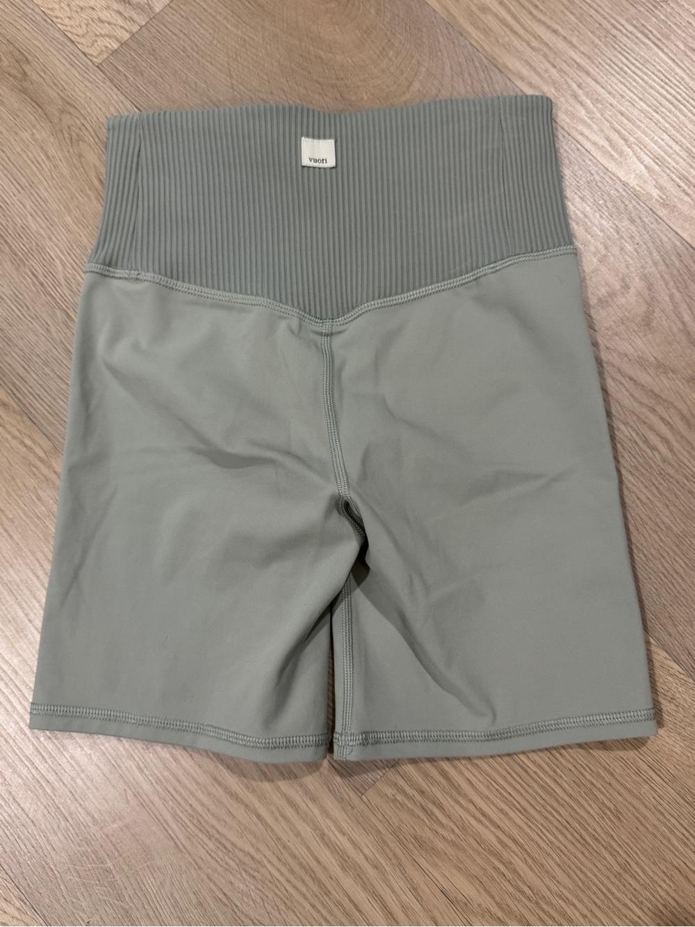 Vuori Ribbed-Waist Sage Bike Shorts